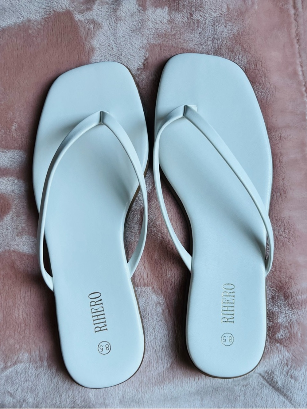 Rihero White Square-Toe Flip Flop Sandals for Women